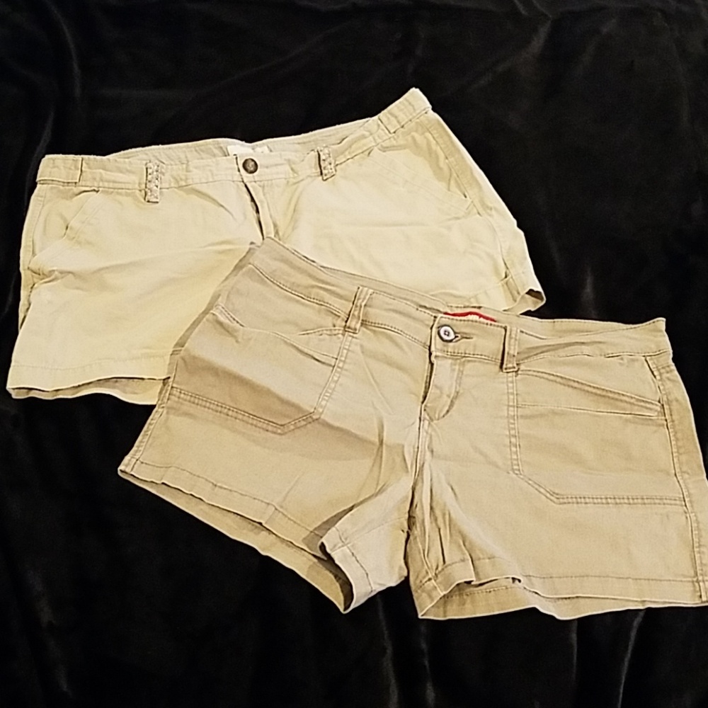 2 pairs of shorts for the price of 1!